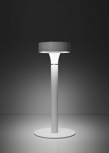 TRÈS JOLIE TABLE LAMP