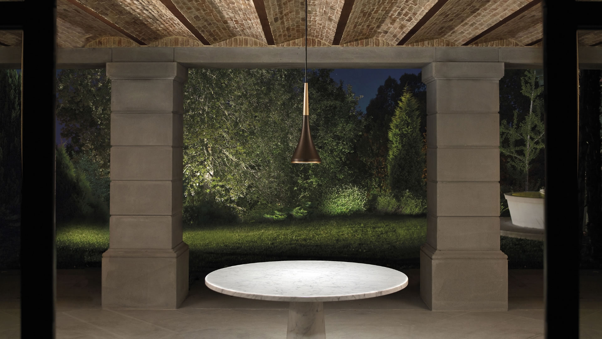 Bell surface luminaire