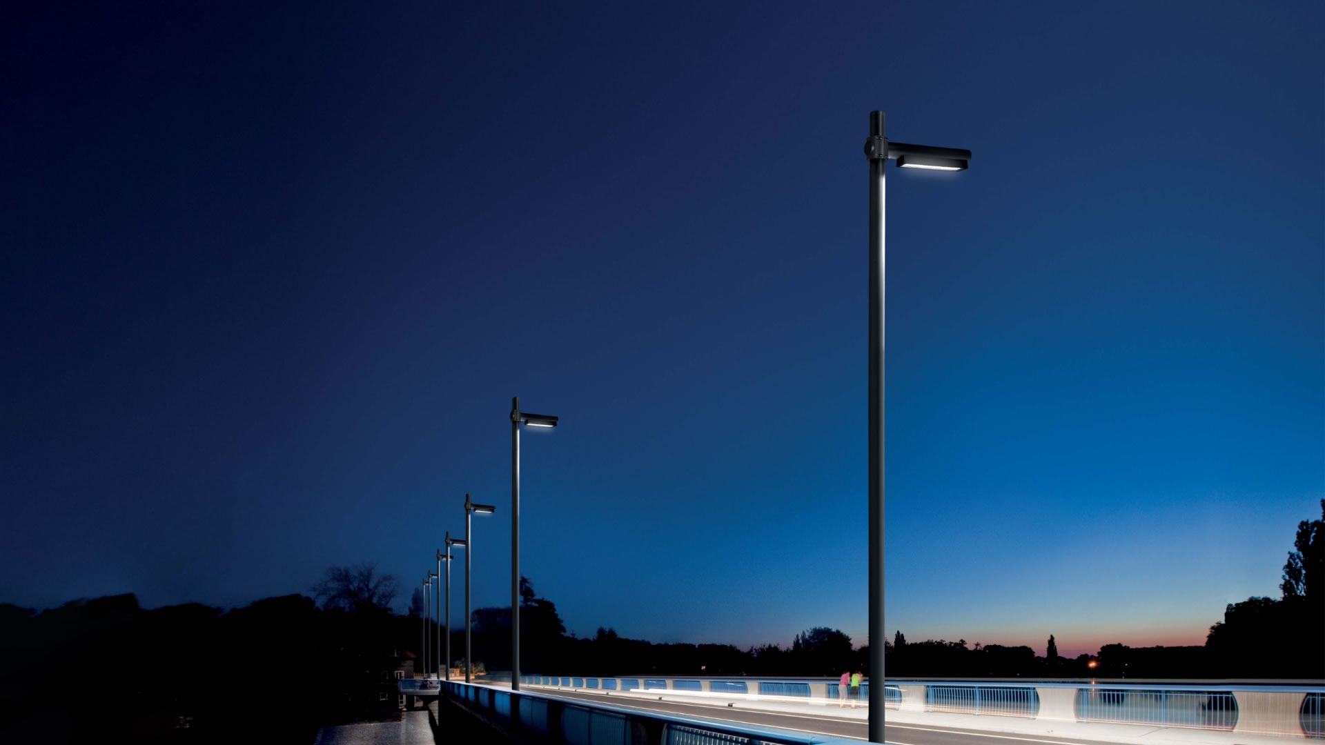 Boulevard urban lighting