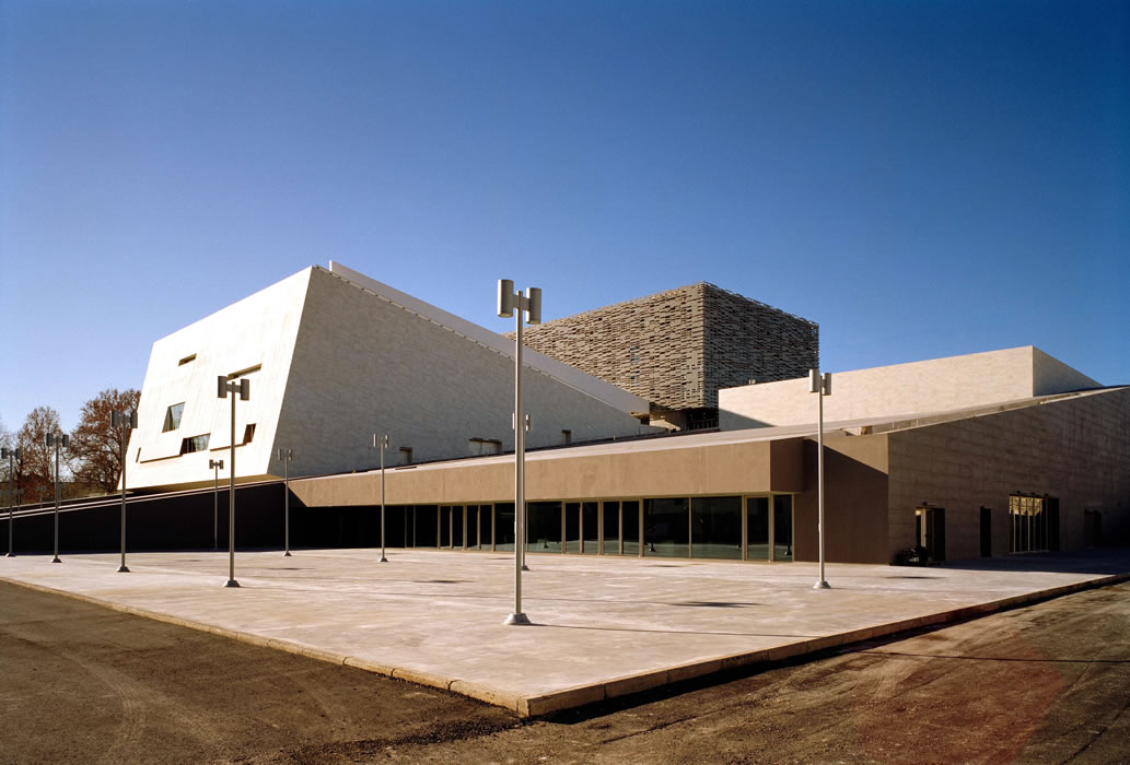 Theater of the "Maggio Musicale Fiorentino", Florence, Italy - Arch. ABDR Architetti Associati / Massimiliano Baldieri © Luigi Filetici