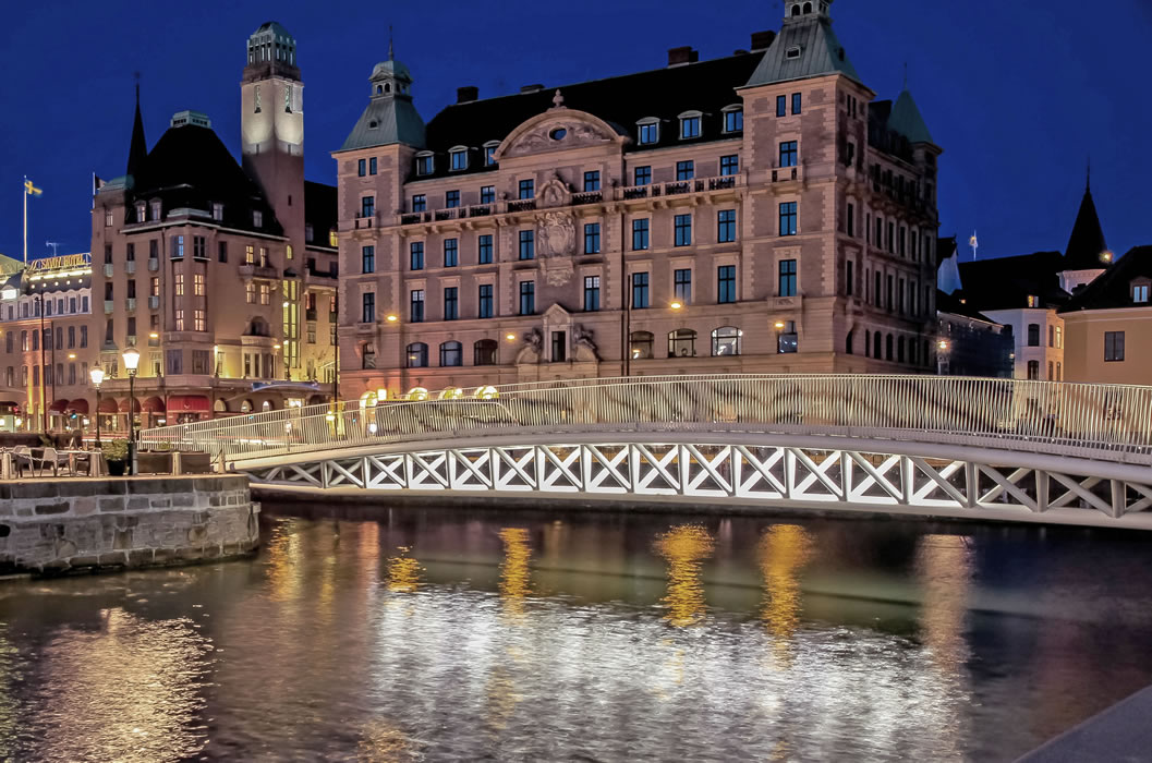 Bagers Bro pedestrian bridge, Malmö, Sweden - Lokal XXX Arkitekter © Björn Tegnell