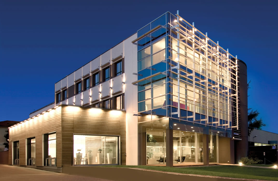 VCB Securitas headquarter, Brescia, Italy - Arch. Giuliano Venturelli © ph. Gianattilio Valli
