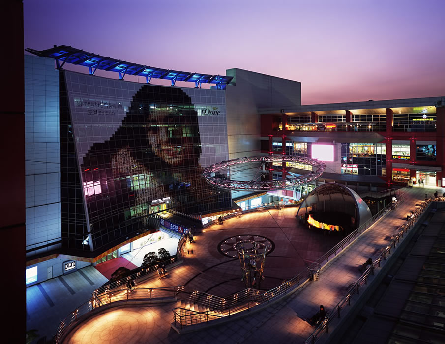 Yongsan Station, Seoul - South Corea © ph. Hwang duck