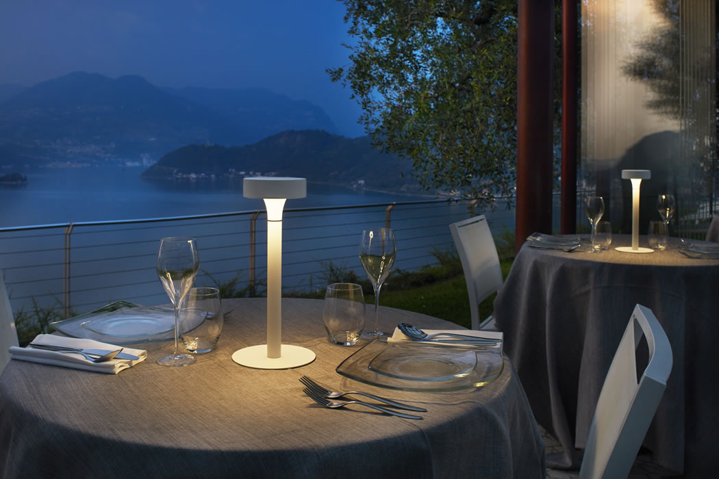 Giardino Marilago (outdoor pool, bar and restaurant), Sulzano, Iseo lake, Italy © ph. Mario Bertani