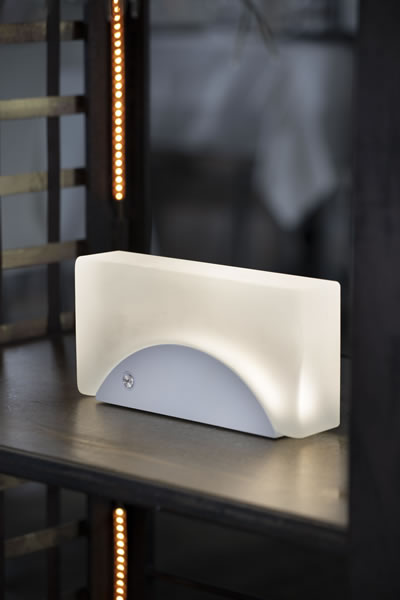 BRICK of LIGHT TABLE LAMP