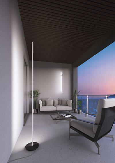 FEELING FREE STANDING