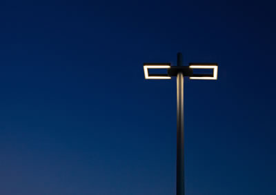 OUTLINE POLE MOUNTED