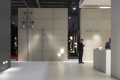 STAGE ROUND POLE MOUNTED